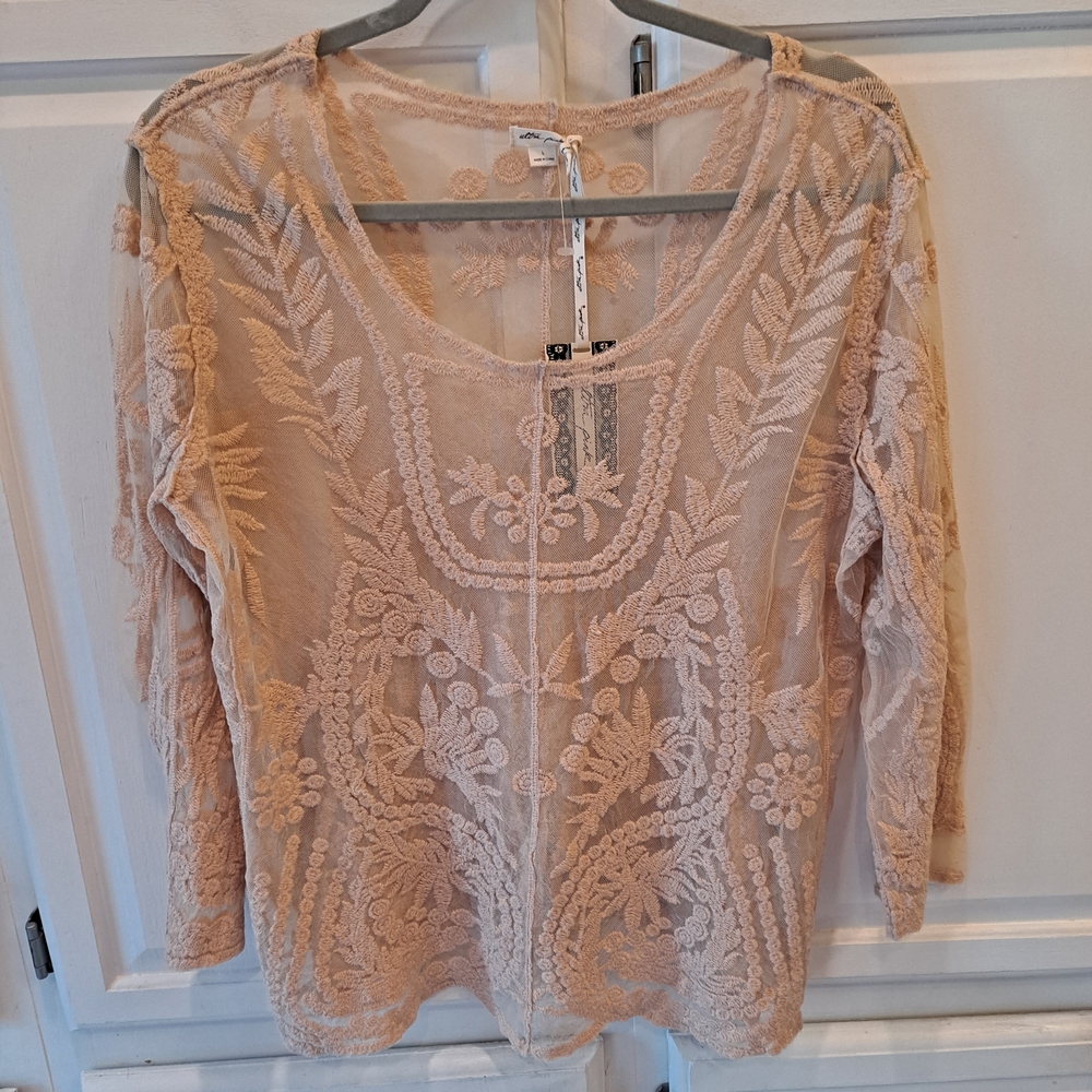 Ultra Pink Blush Dusty Rose Embroidered Sheer Lace Scoop-Neck Blouse - Picture 9 of 12